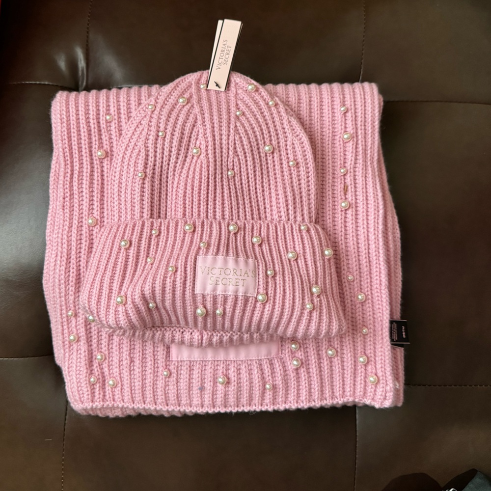 Victoria’s Secret Pink Beaded Scarf and Beanie OS NWT